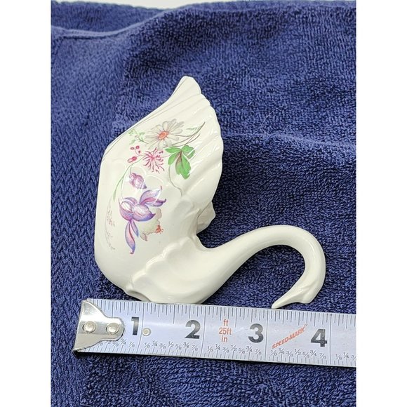 CRE Irish Porcelain‎ Galway Ireland Swan With Hand Painted Flowers Purple/Pink - Picture 10 of 10